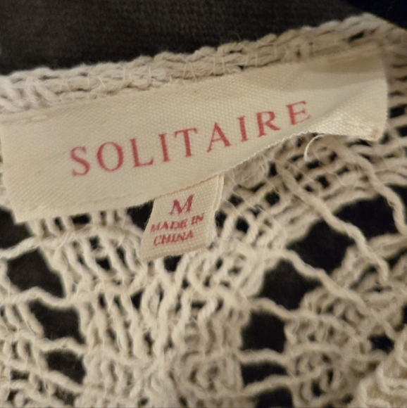 💗Crochet Cropped Top in Cream - Picture 3 of 4